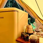 Under Canvas Bornholm * Ostermarie
