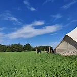 Under Canvas Bornholm *