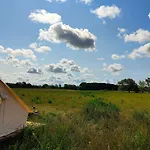 Hotel Under Canvas Bornholm Ostermarie