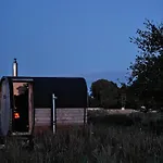 Under Canvas Bornholm Hotel *