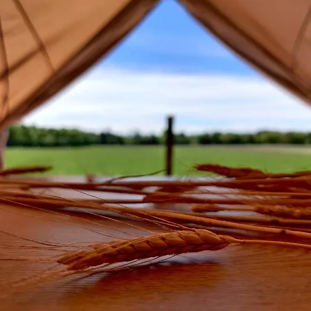 Hotell Under Canvas Bornholm *