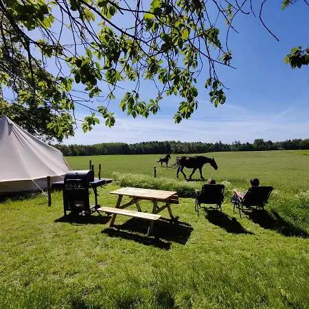 Hotell Under Canvas Bornholm Ostermarie