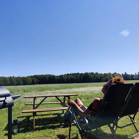 Under Canvas Bornholm فندق Ostermarie