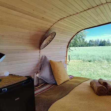 Under Canvas Bornholm فندق *