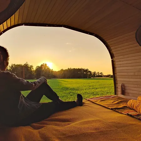 Under Canvas Bornholm فندق Ostermarie