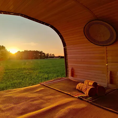 Hotel Under Canvas Bornholm Ostermarie