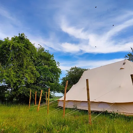 Hotell Under Canvas Bornholm Ostermarie