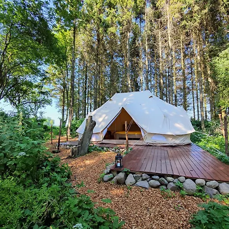 Under Canvas Bornholm Hotell Ostermarie