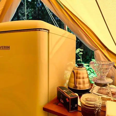 Hotell Under Canvas Bornholm Ostermarie