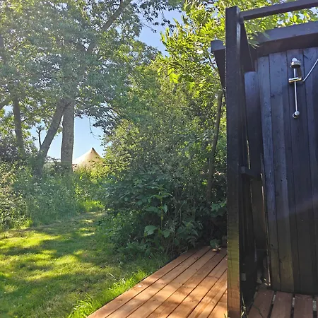 Under Canvas Bornholm فندق Ostermarie