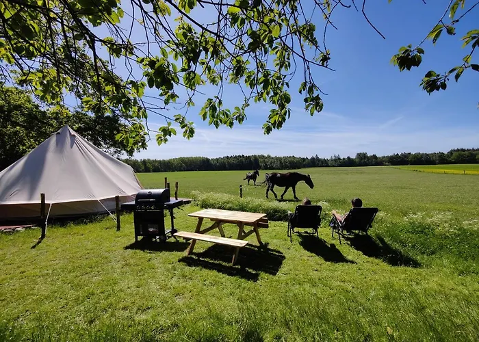 Hotel Under Canvas Bornholm Ostermarie