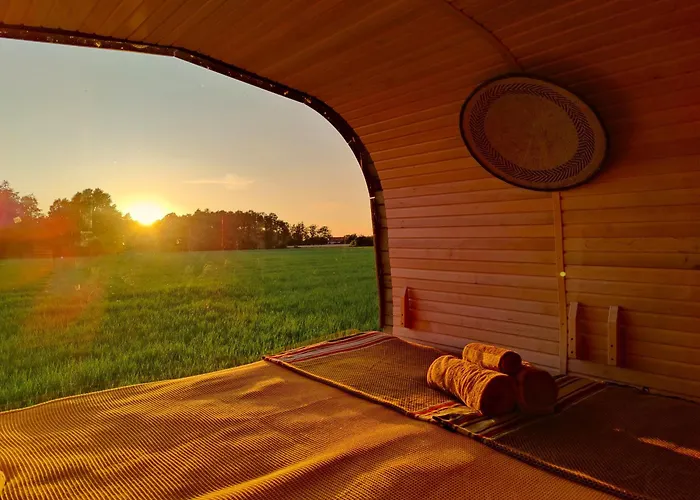 Hotel Under Canvas Bornholm Ostermarie