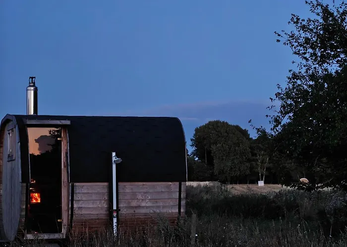 Under Canvas Bornholm Hotel *